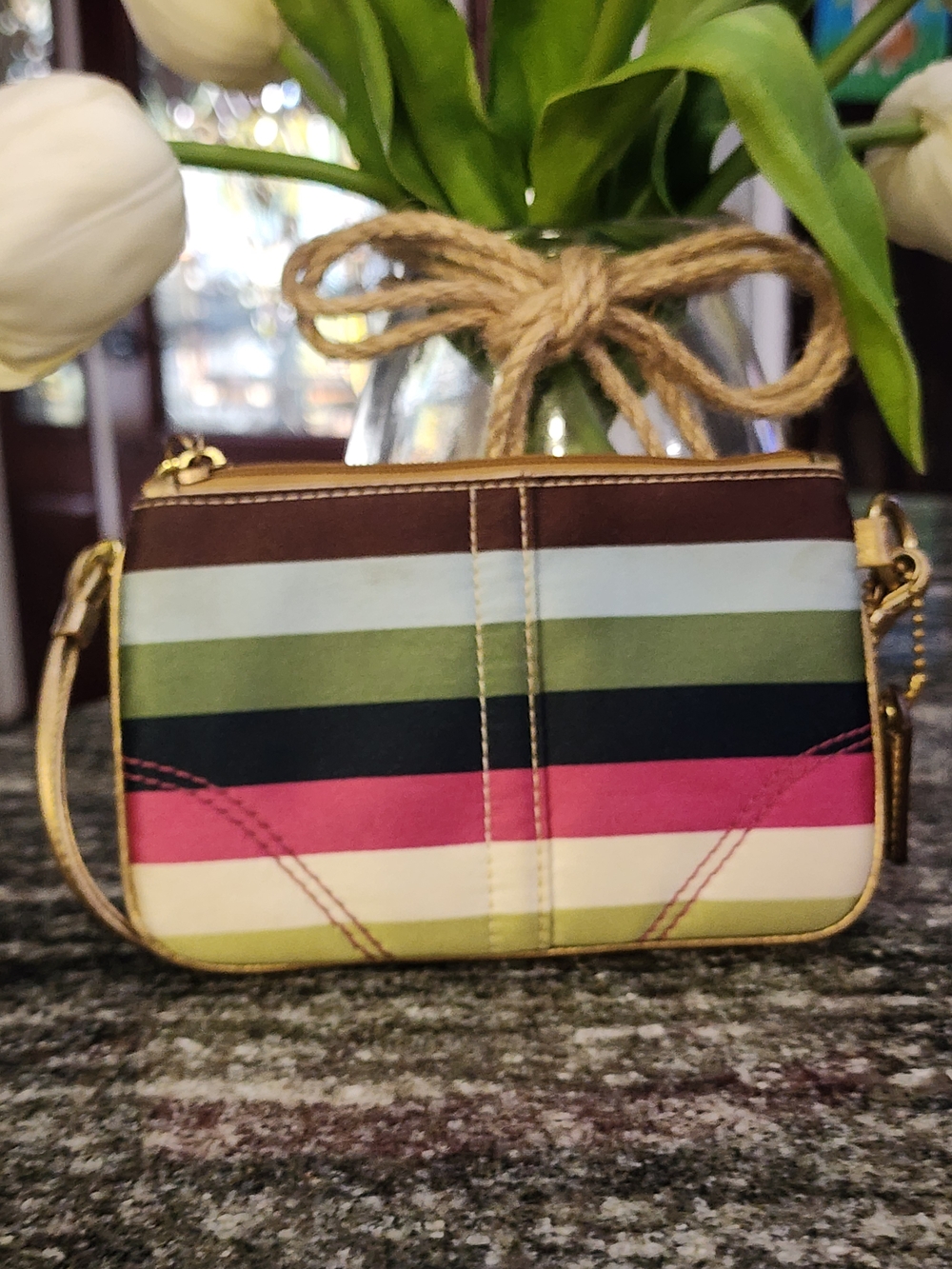 Coach Julia Legacy Stripe Wristlet – 6×4 - Picture 2 of 6